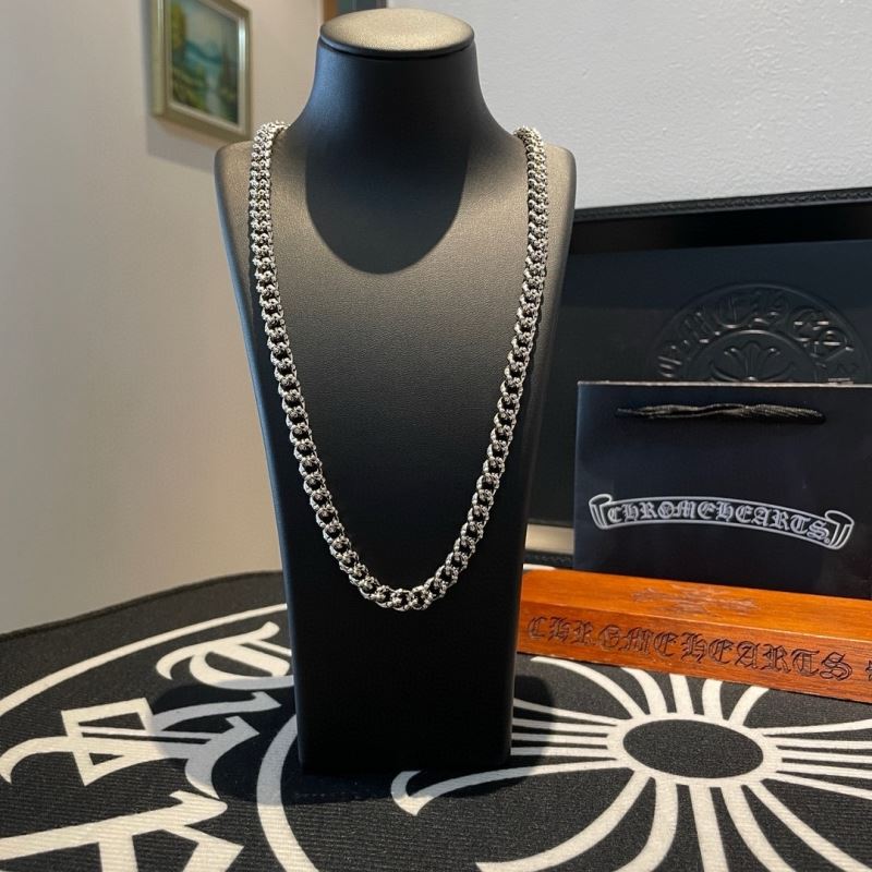 Ch*0me He**ts necklaces